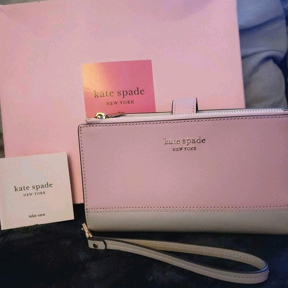 Kate Spade 'Spencer Phone Holder' Wallet - Picture 1 of 3